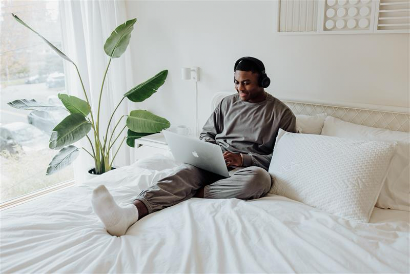 The School of You: Studying Your Own Cycles, Energy, and Sleep Rhythms